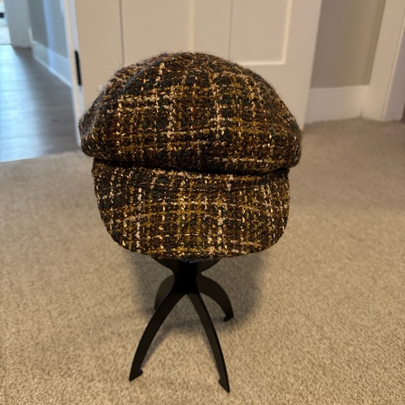 Accessories - Brown Tweed Newsboy Cap